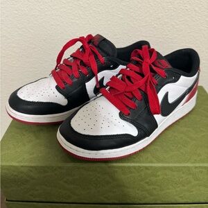 Air Jordan One Lows - size 6.5 kids